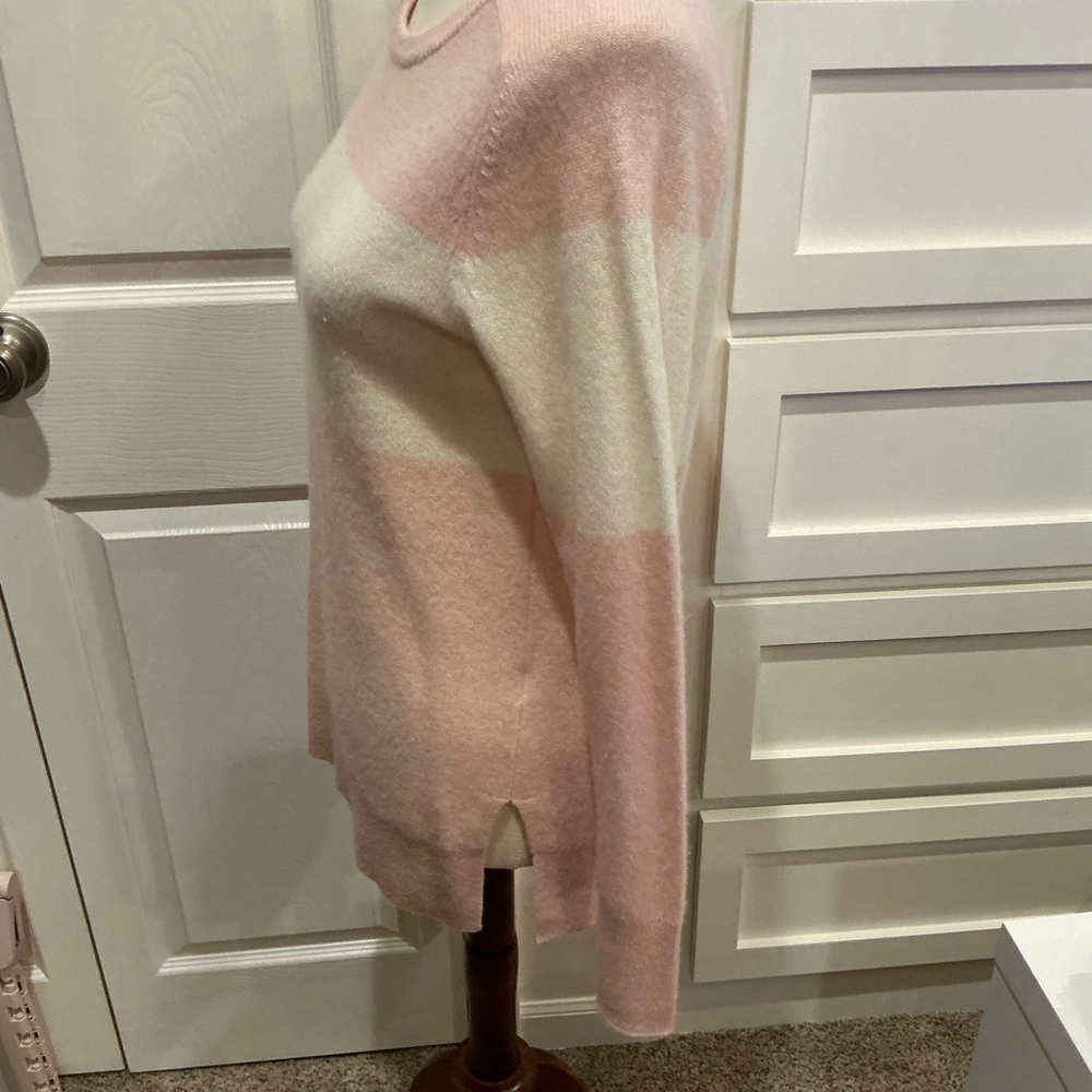 Halogen Soft Pink and Cream Striped 100% cashmere Sweater - Picture 6 of 8